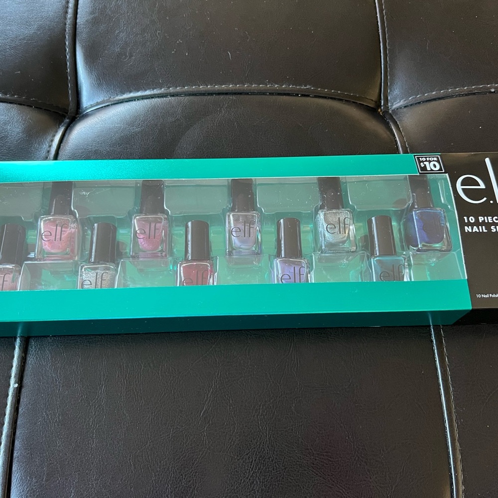 BRAND NEW ELF 10 PIECE NAIL SET